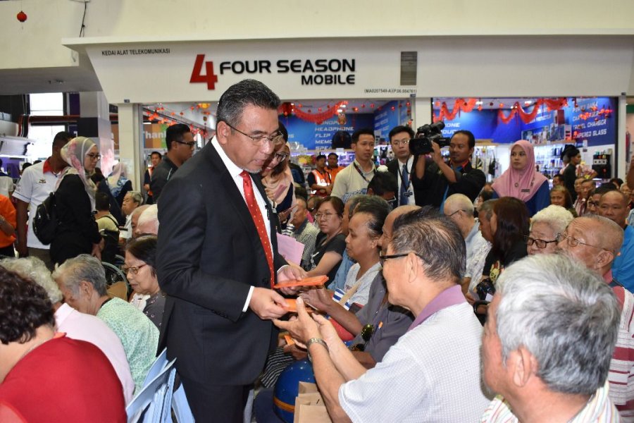 甲31宗流感病例　首长：情况仍受控