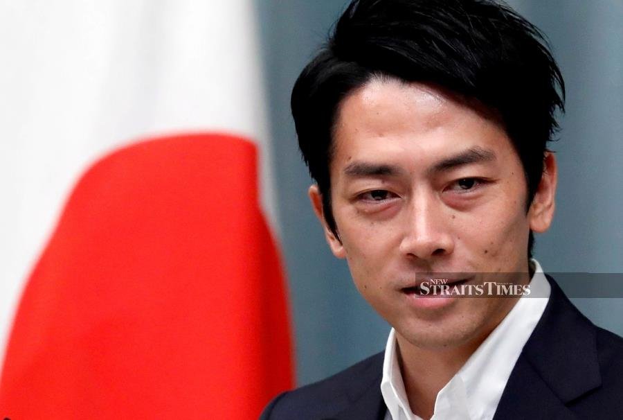 Shinjiro KoizumiJapan minister becomes first to announce paternity leave