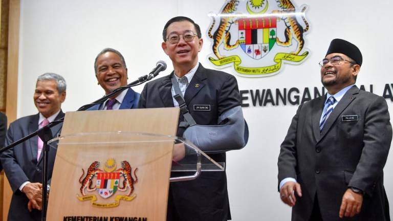 No need for PH presidential council to discuss power transition: Lim