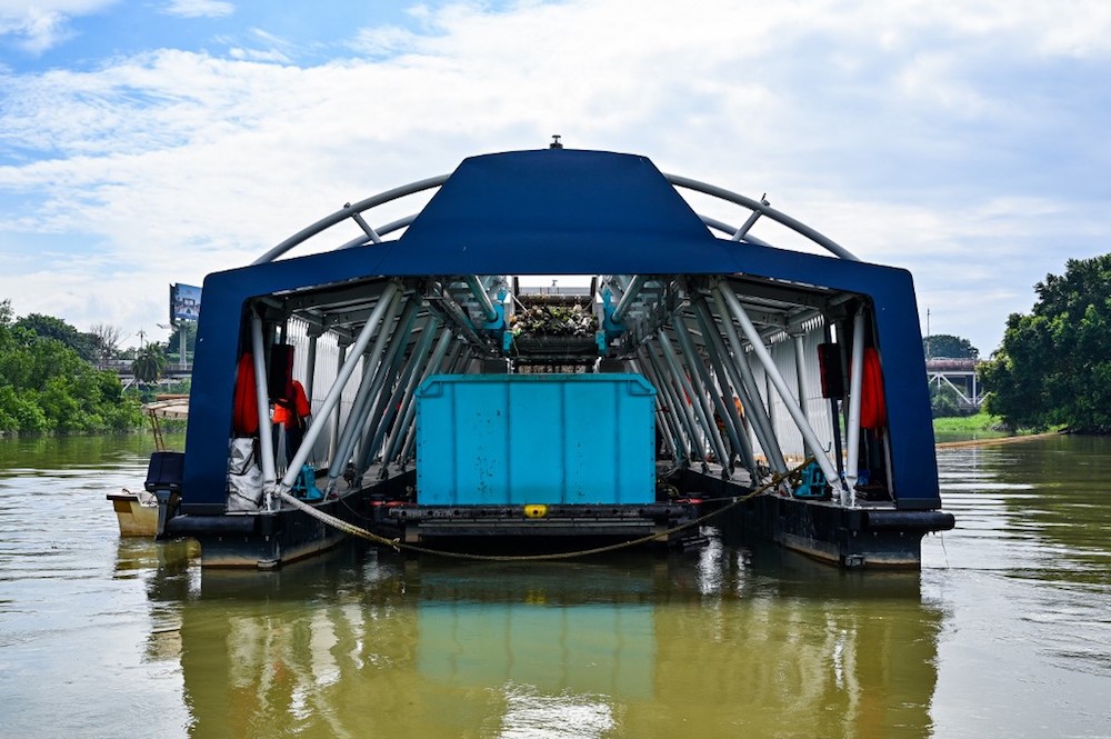 Solar-powered barge a key ‘interceptor’ for Klang River plastic waste