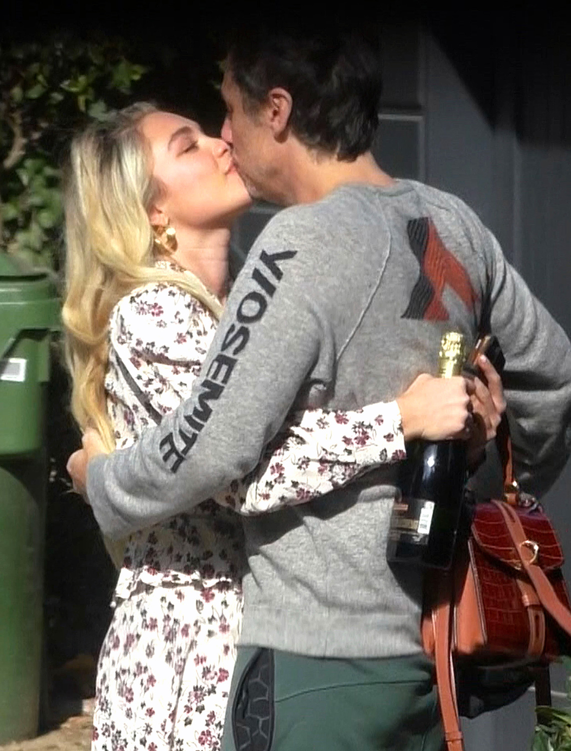 Florence Pugh and Boyfriend Zach Braff Kiss as They Toast Her Oscar Nomination with Champagne