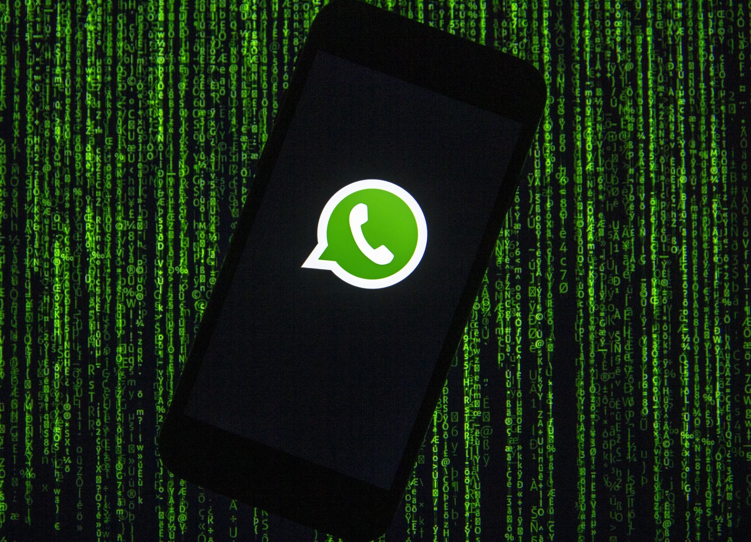 WhatsApp ‘crash code’ messages circulating – how to protect yourself