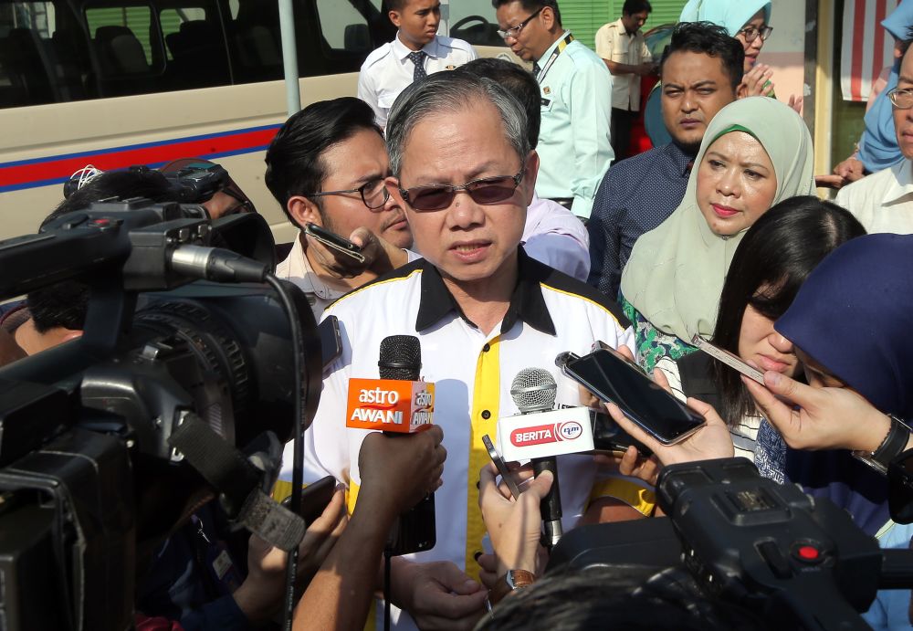 Health Ministry to mull proposal for lemongrass straws in hospitals