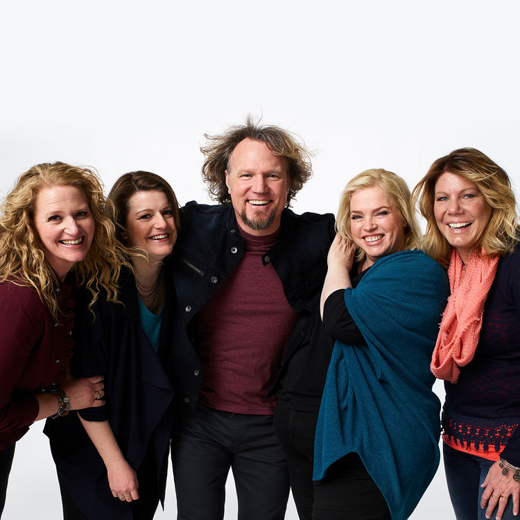 sister-wives-kody-brown-unveils-plans-to-move-all-his-wives-and-kids-under-one-roof-nestia