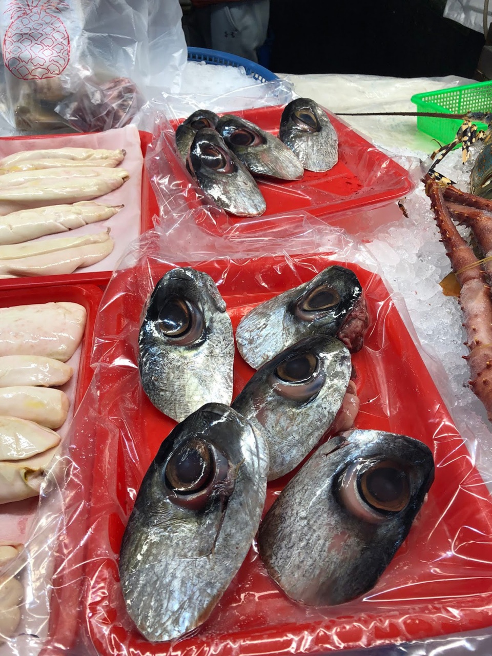 北方年夜饭VS南方年夜饭，北方人表示难以下咽，南方网友：你懂啥
