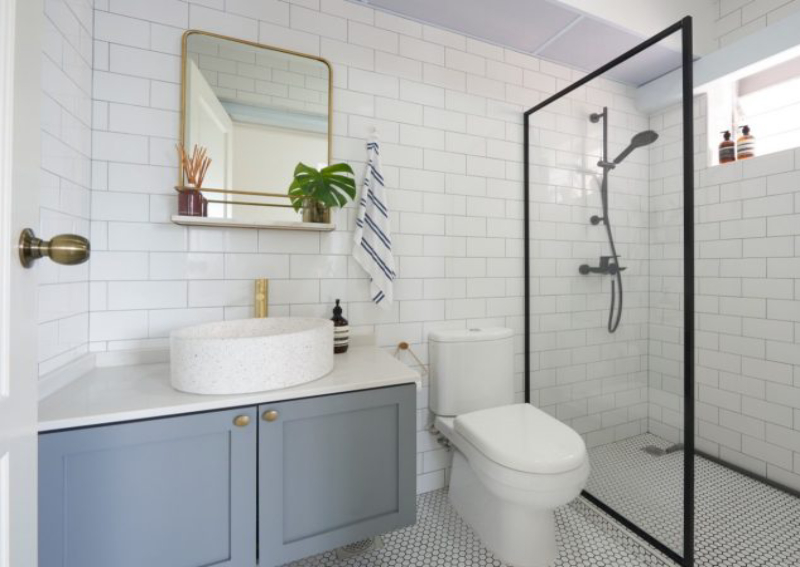 12 modern HDB toilet design ideas you can copy to make your bathroom look bigger
