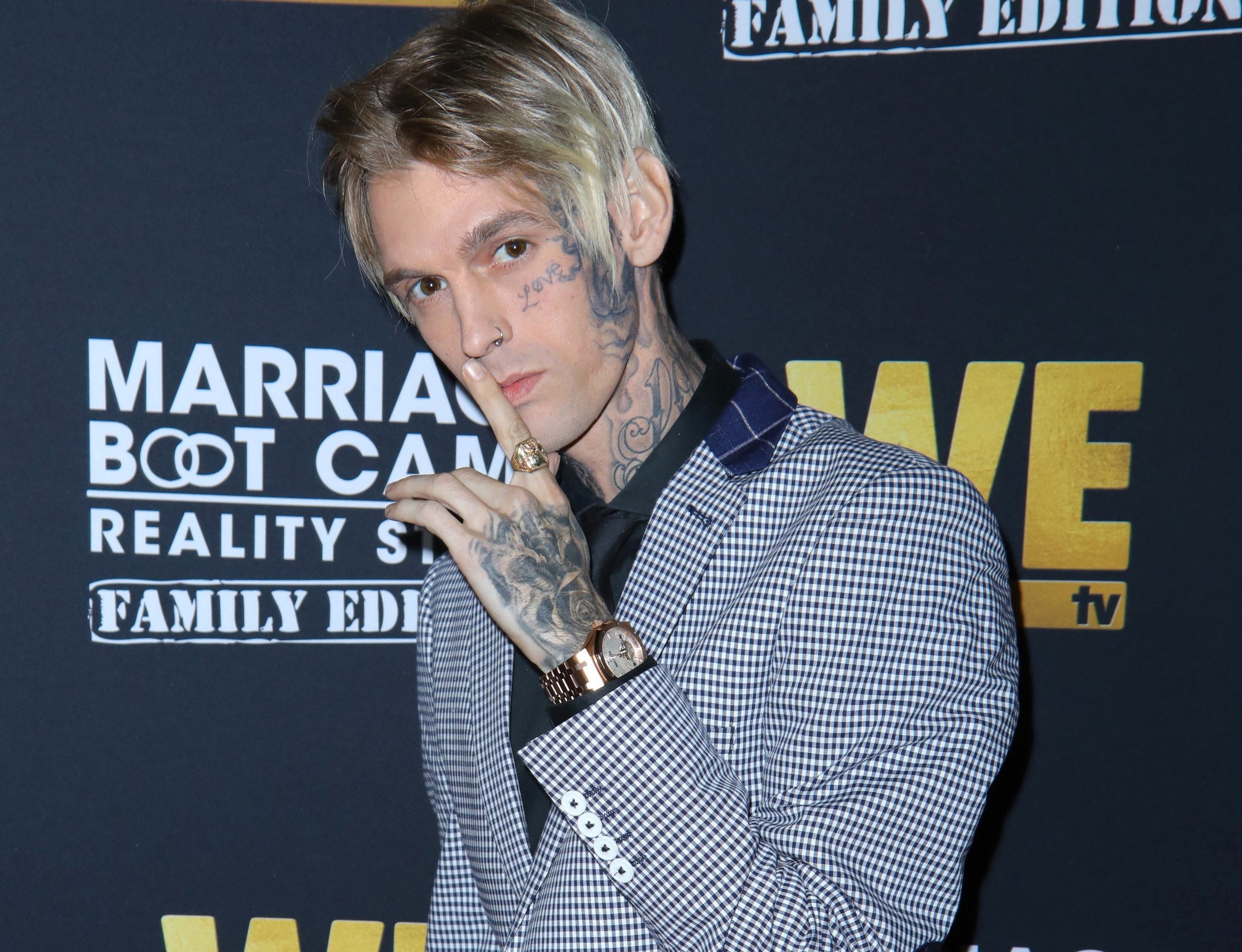 Aaron Carter has meltdown after Berlin artist accuses him of ripping off artwork to promote clothing