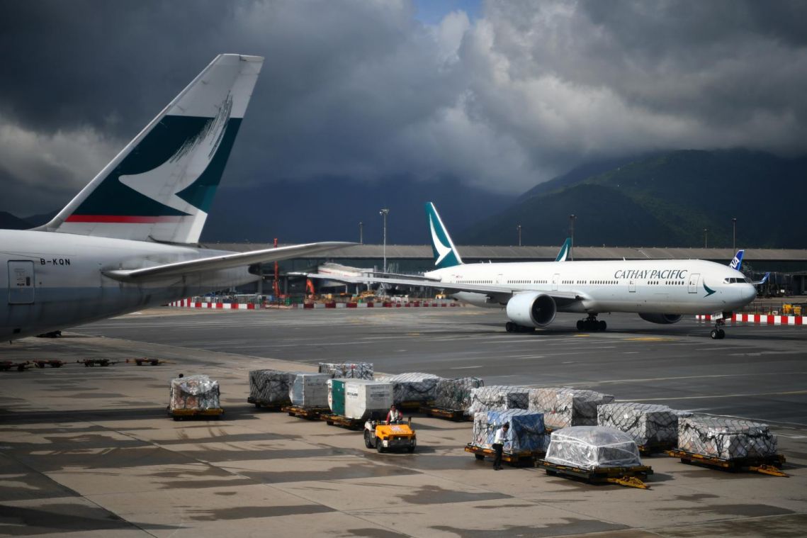 Cathay Pacific says cabin crew can wear masks on mainland China flights due to Wuhan virus