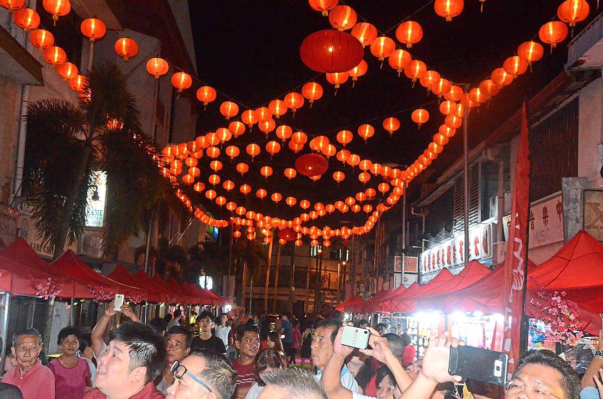 CNY bazaar draws the crowd