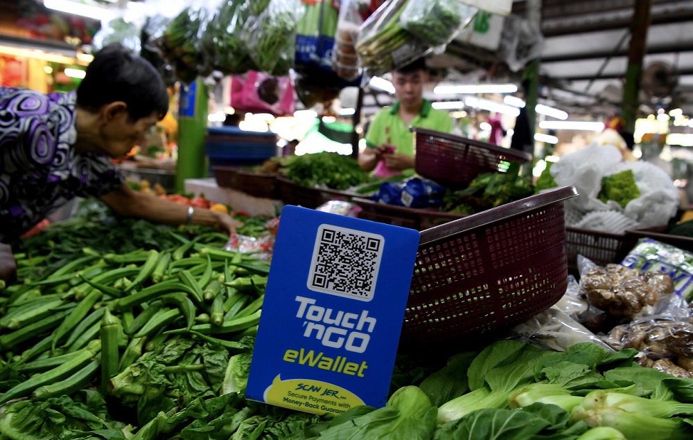 Petty traders going cashless for customers’ convenience