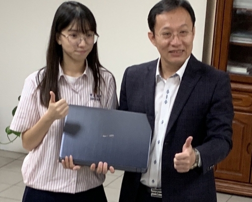 母女分食一碗滷肉饭 台清贫女生成功入读台大