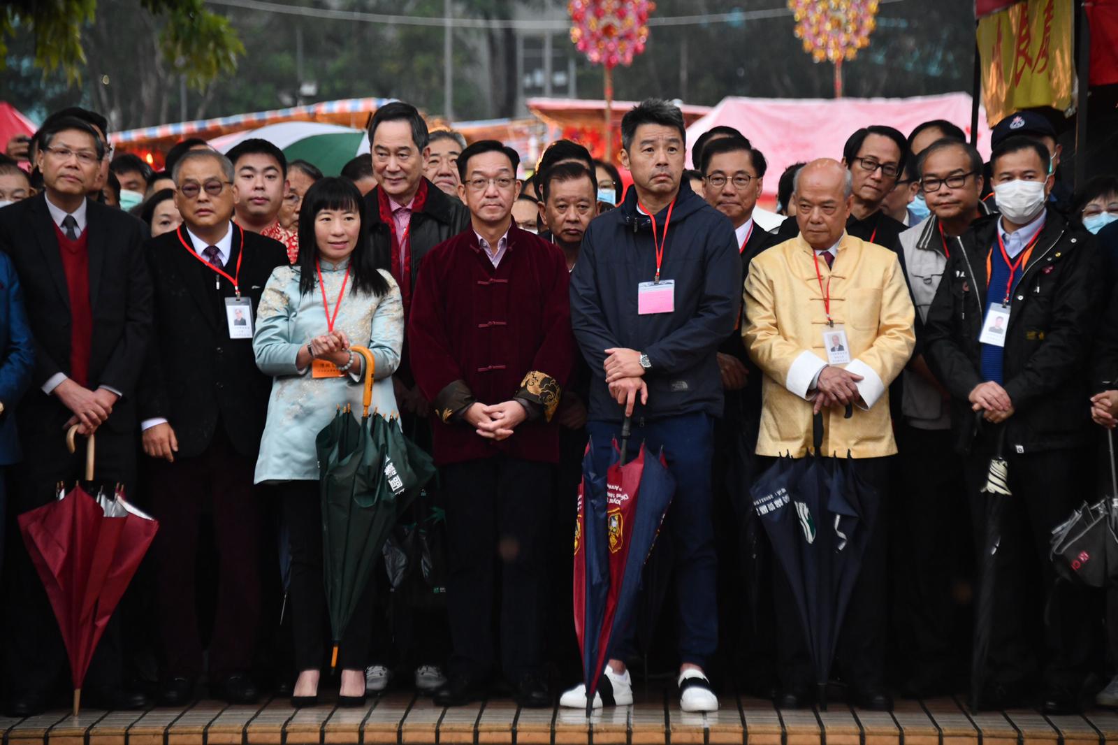 乡议局为港求得车公92籤中籤 籤文：天眼恢恢疏不漏