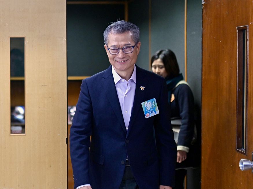 区会正副主席 晤陈茂波争资源