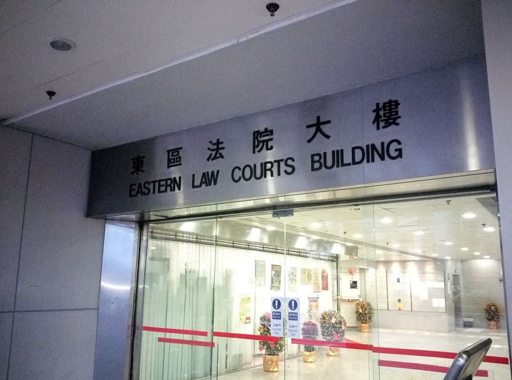 被停职男警为钱打年老父母 被暂控两项「普通袭击」罪