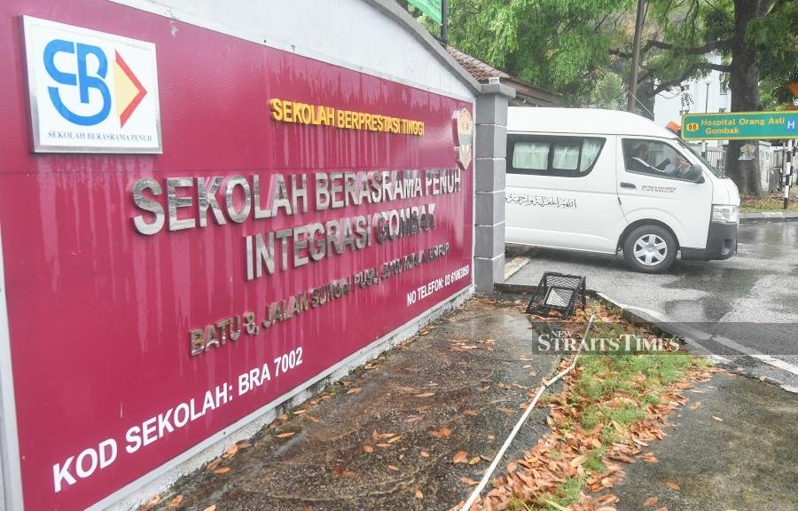 Toddlers fall off balcony of Gombak teachers' quarters