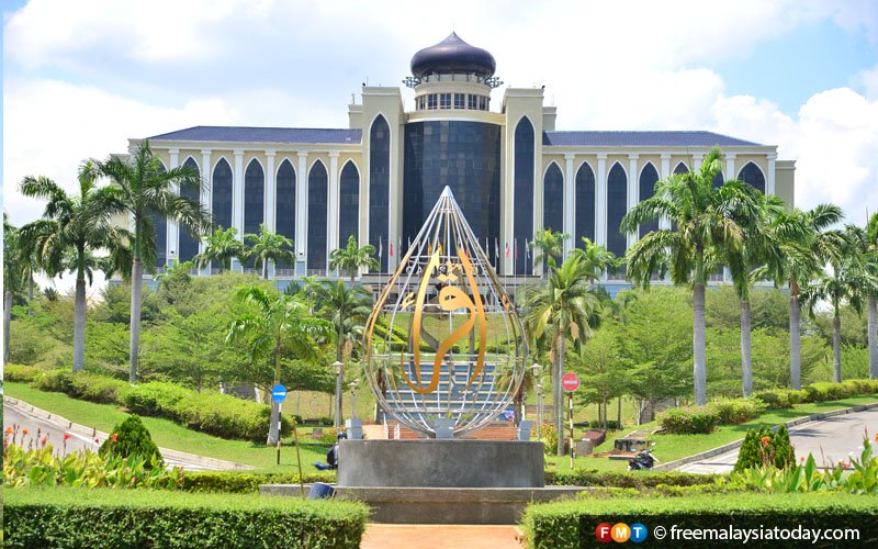 University cancels students’ programmes in China, HK