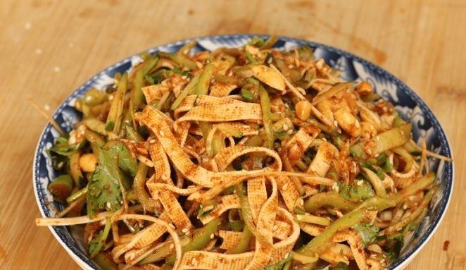 吃豆腐皮要不要焯水 做错的人不少， 难怪豆腐皮不鲜嫩腥味重
