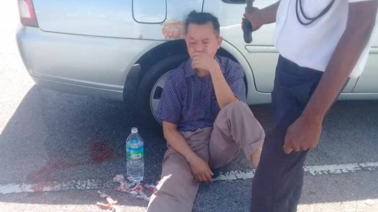 Man gets beaten up at Klang High Court compound