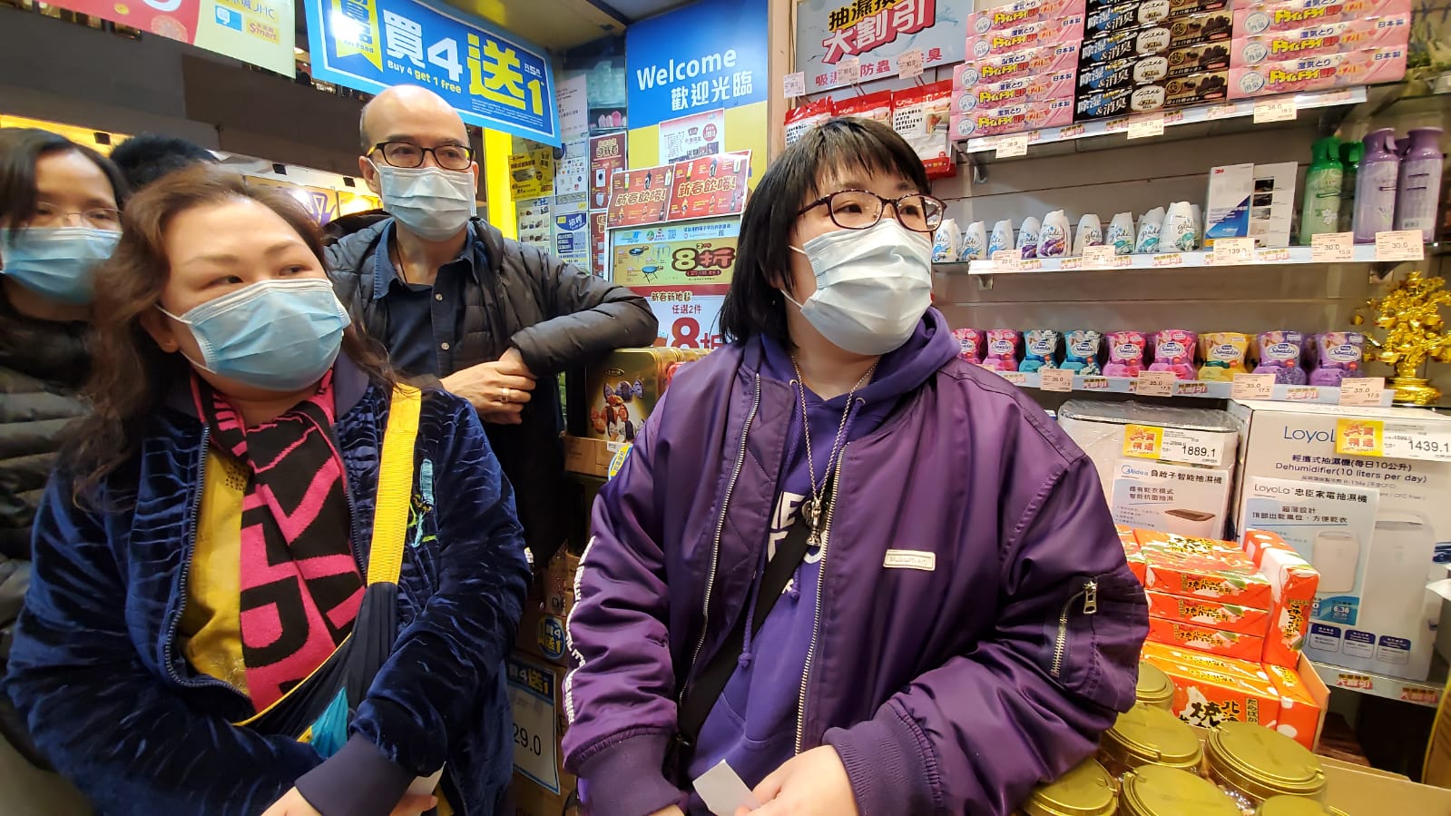 【新冠肺炎】日本城买口罩大排长龙 油麻地分店500筹已派清