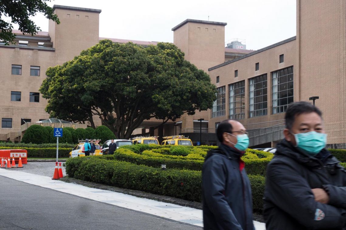 Coronavirus: Taiwan evacuates first group from Wuhan, announces limit on mask purchases