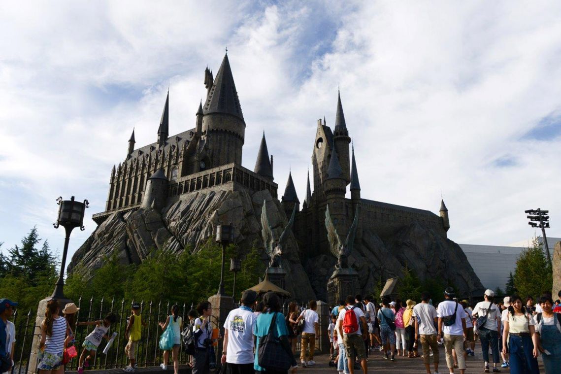 Warner Bros to open Harry Potter theme park in Tokyo in 2023