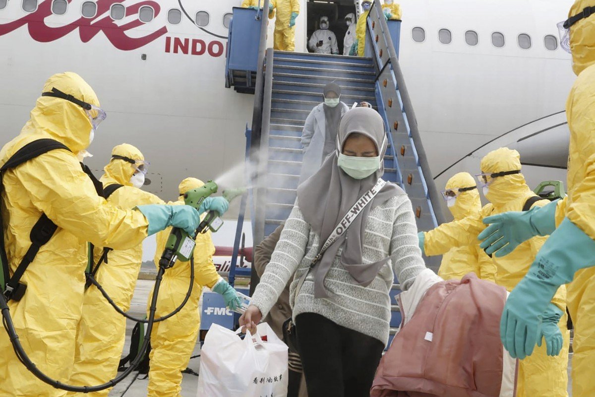Coronavirus: Indonesia evacuates citizens, stops flights from China