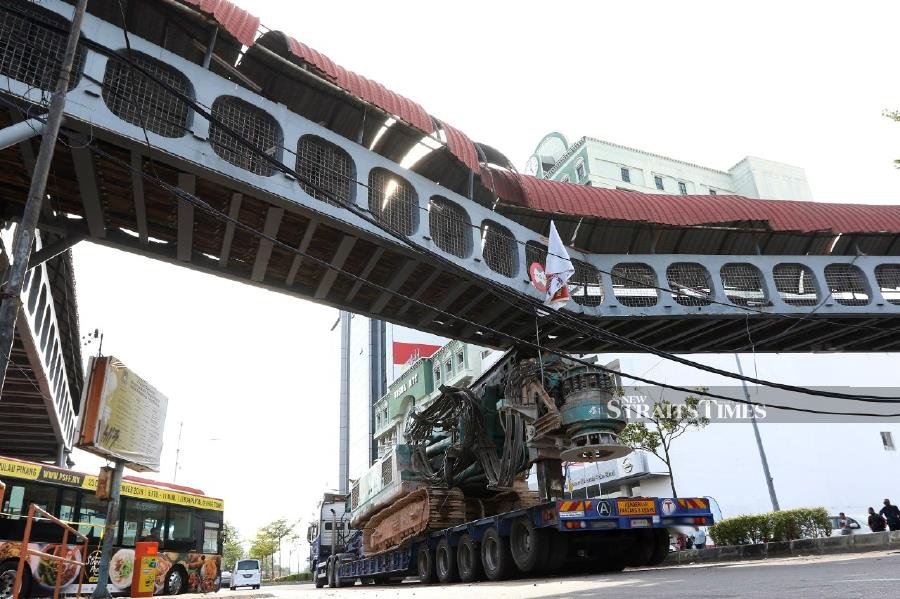 Weld Quay pedestrian bridge crash: Trailer driver arrested