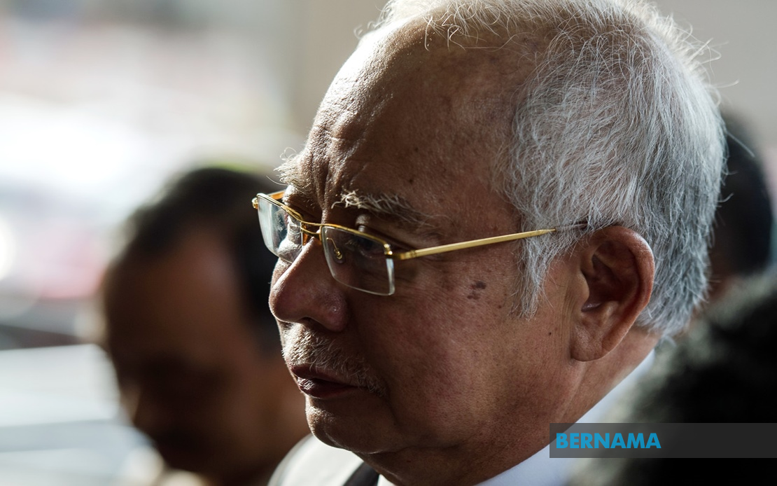 Rosmah’s trial: Najib asked to leave court room