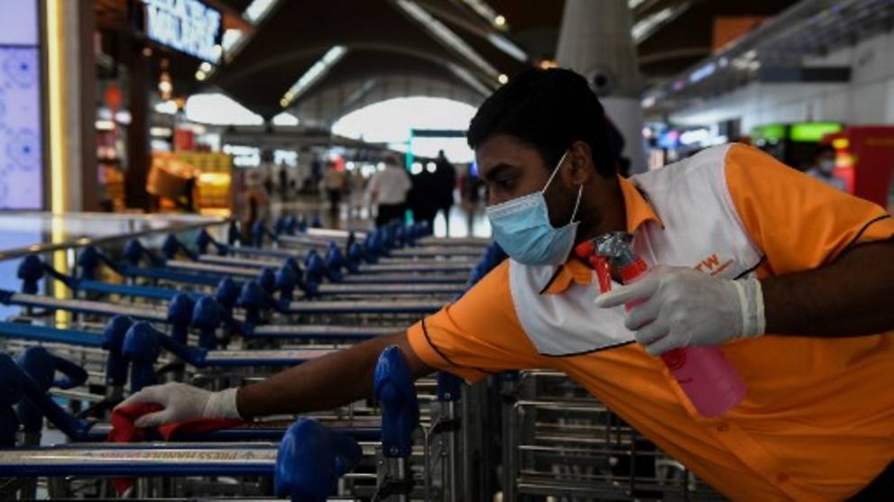 Malaysia to extend travel ban to all Chinese provinces under lockdown amid coronavirus outbreak