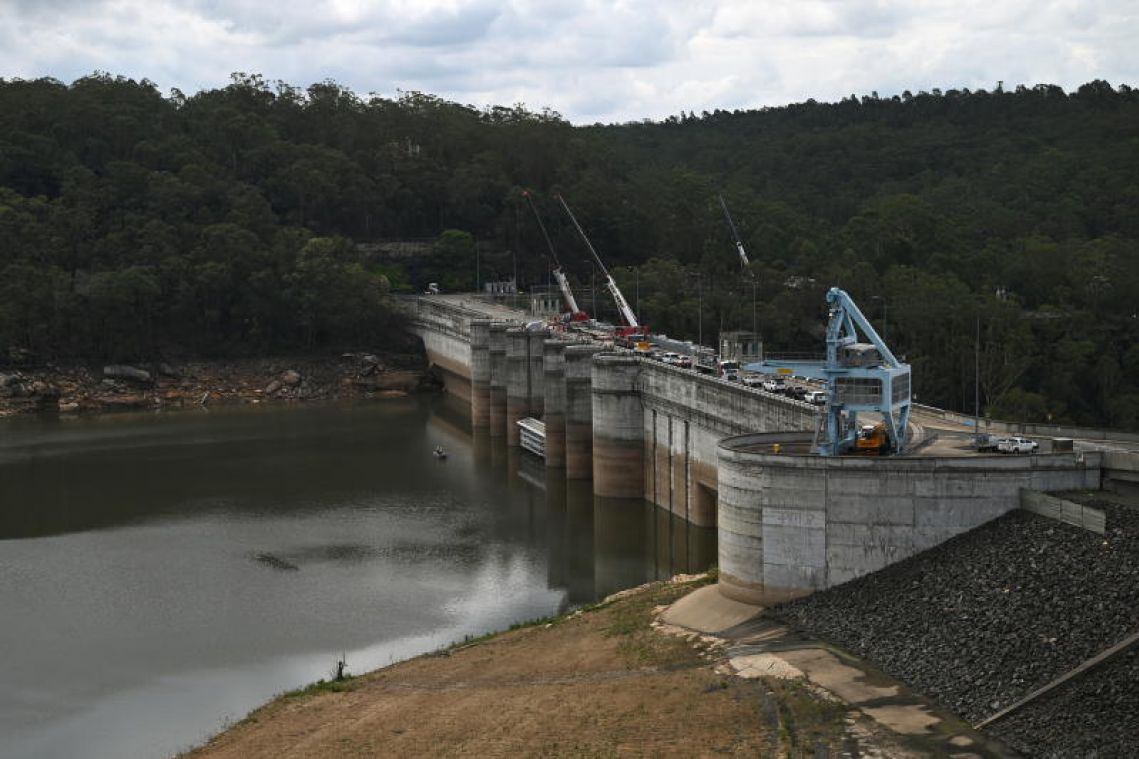 Downpours likely to end Australia bush fires within days