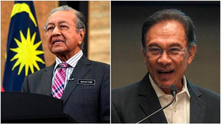 ‘Super coalition of PPBM, Umno and PAS can take power only with help from Sabah and Sarawak’