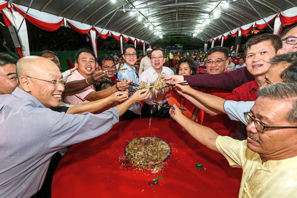 Year of the Rat greeted with cheer