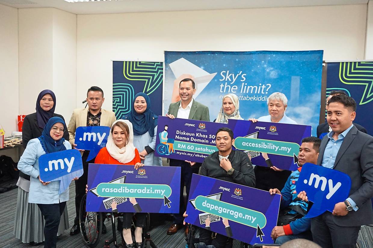 Training in ICT to benefit disabled community