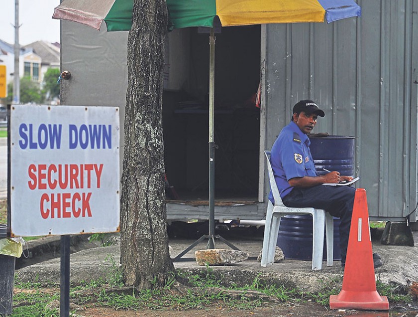 Home Ministry rejects reports claiming 150,000 Pakistanis to work as security guards in Malaysia