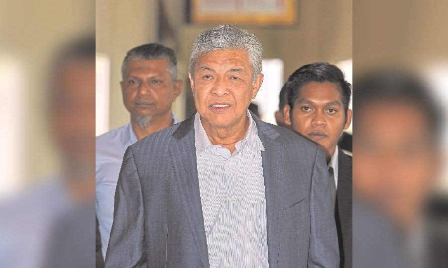 Zahid's company was never audited or filed financial reports