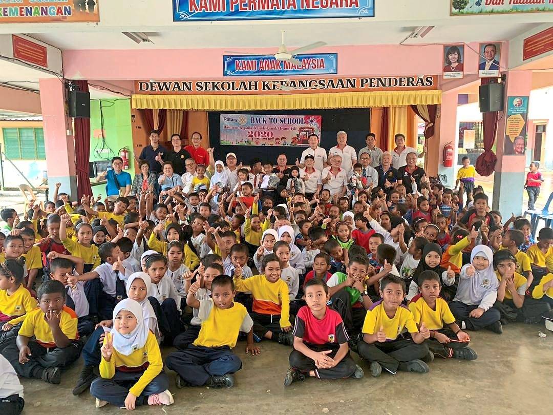 Back to school aid for Orang Asli children