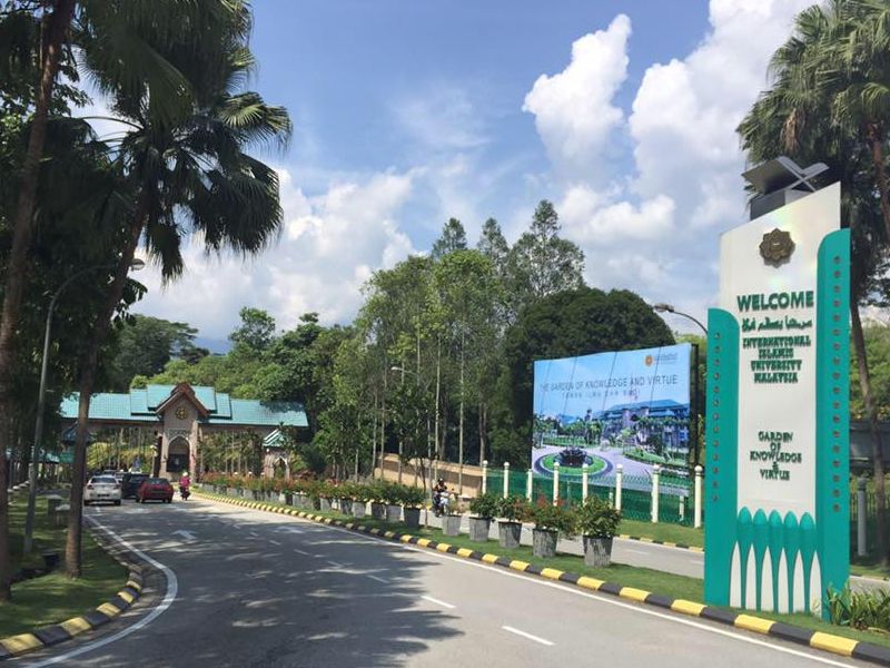 IIUM is Malaysia’s first university to receive International Green Gown Award