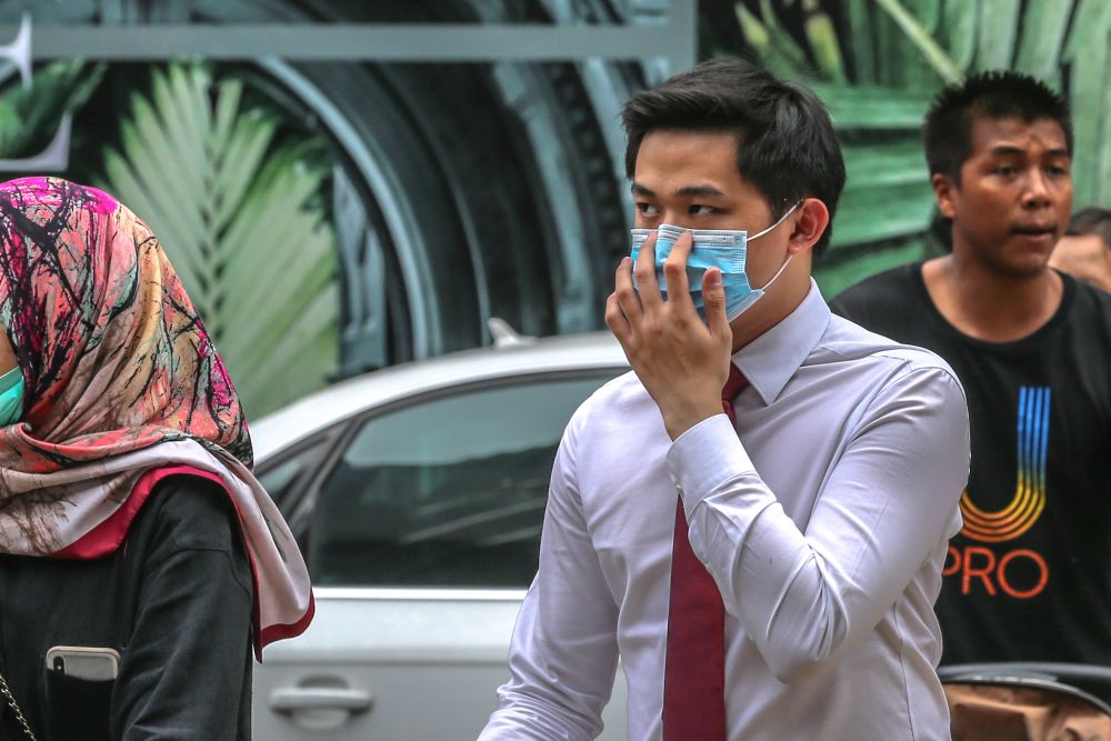 Saifuddin Nasution: No need to panic, face masks in sufficient supply