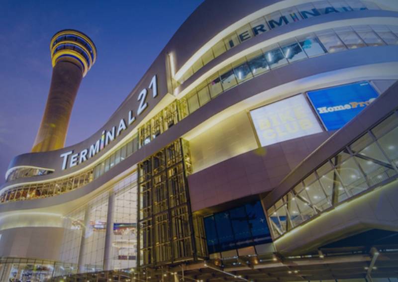 Thai shopping mall reopens after shooting, offers relief measures