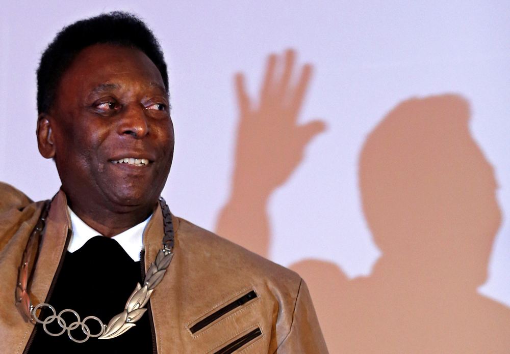 Pele ready to leave ICU after tumor removed, says daughter