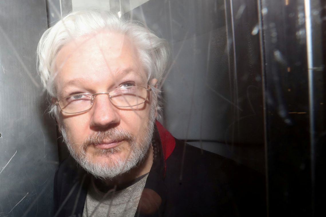 WikiLeaks' Assange may seek asylum in France: Lawyer