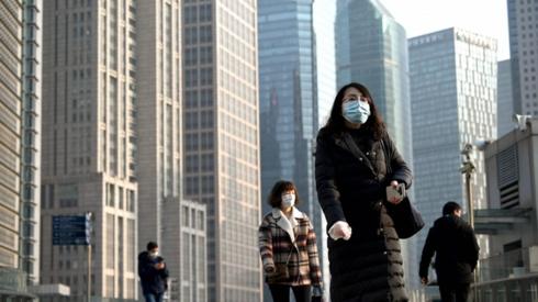 Coronavirus: Rapid spread raises fears of global pandemic