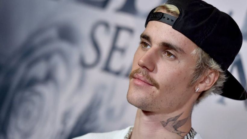 Justin Bieber beats Elvis Presley's US chart record
