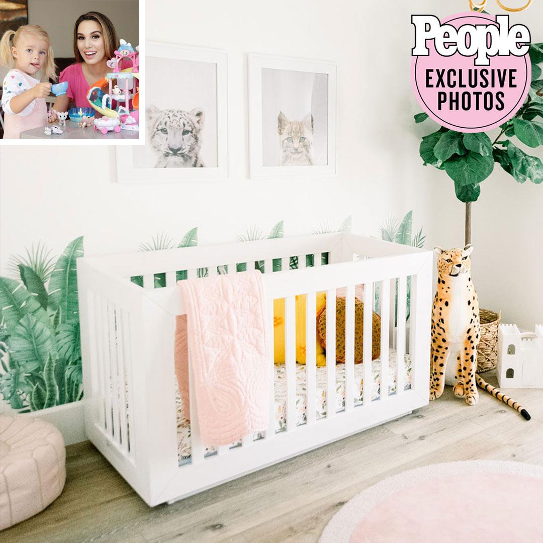 Purrfection! Christy Carlson Romano Shows Off Daughter Isabella's Cat-Themed 'Big Girl' Room