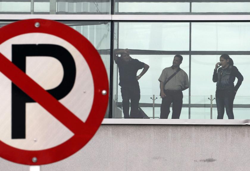 EU asylum requests rise for first year since 2015