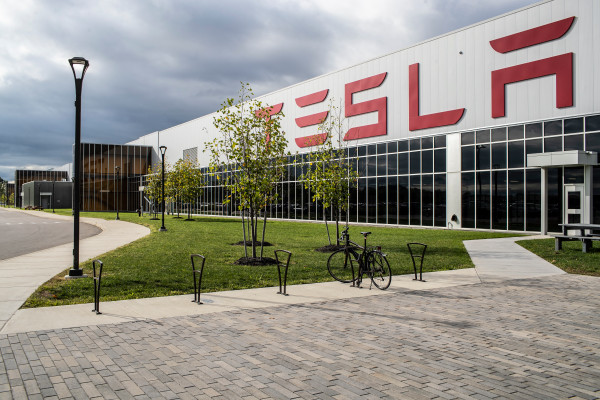 Tesla shows how it’s building ventilators with car parts