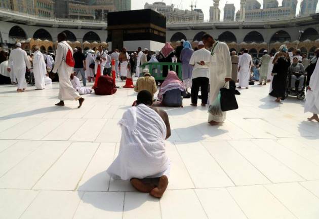 Saudi Arabia suspends entry for pilgrims to Mecca over Covid-19, says foreign ministry