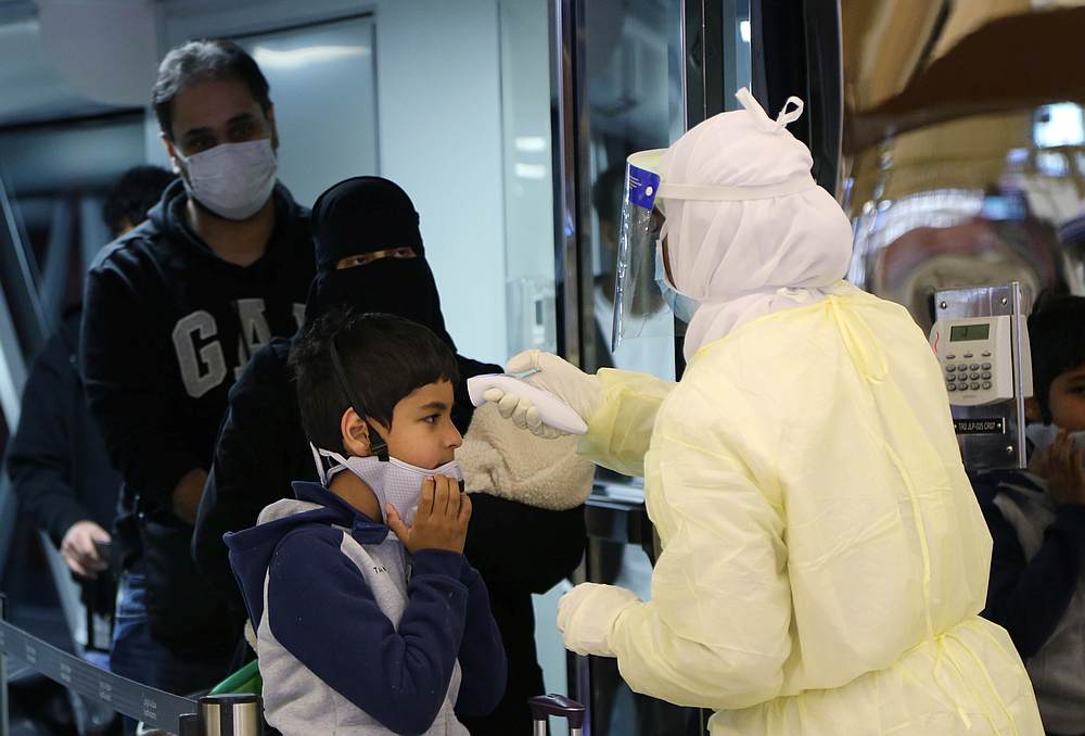 Saudi Arabia suspends entry for pilgrims to Mecca over Covid-19