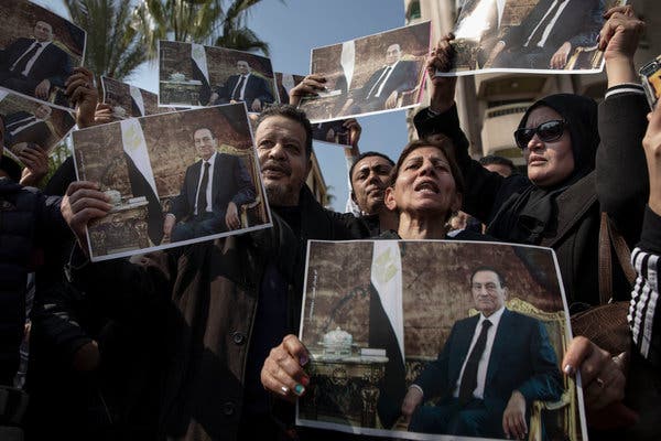 Mubarak’s Three-Decade Rule Is Brushed Aside in War-Hero Burial