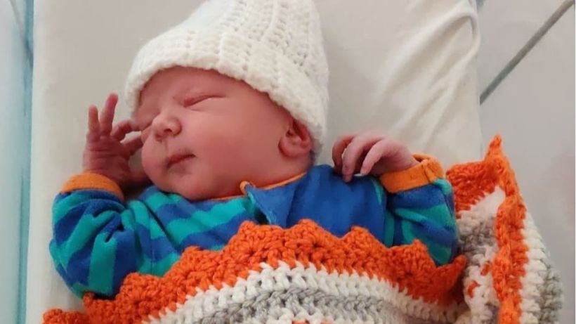 Derry police help man witness birth of son after car breakdown